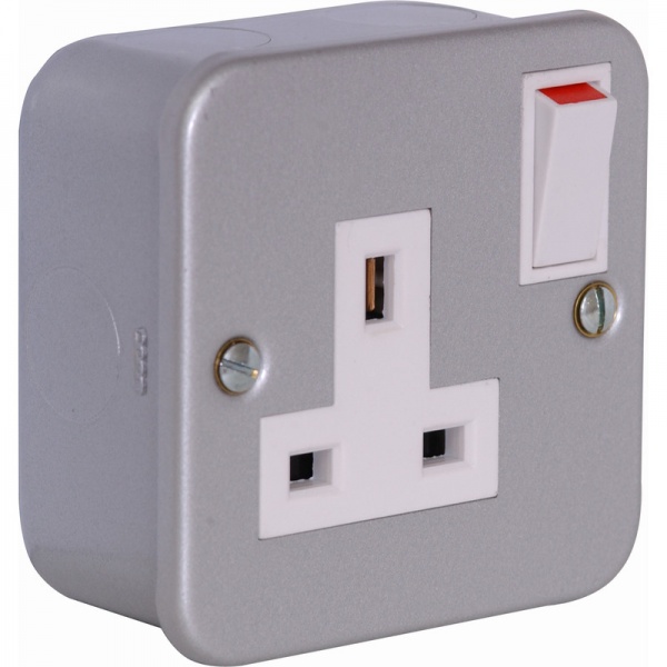 Niglon Metalclad 1 Gang DP Switch Socket